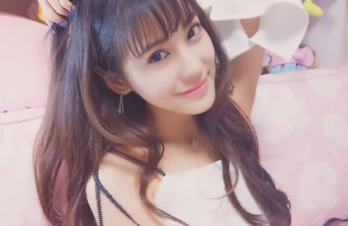 曹安娜牵手
