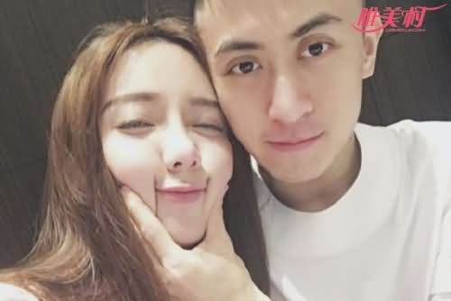 秦奋与女友