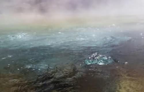 沸腾的秘鲁河流
