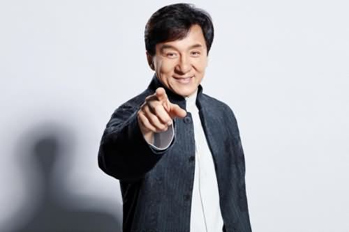 成龙大笑
