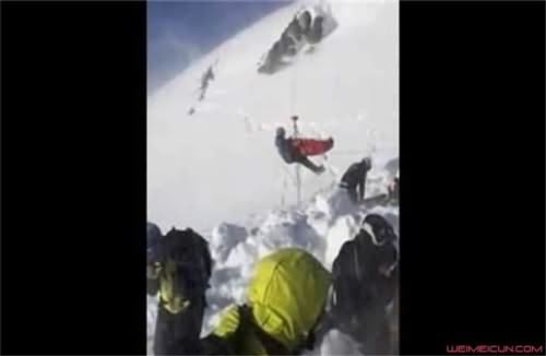 男孩遭遇雪崩 男孩遭遇雪崩