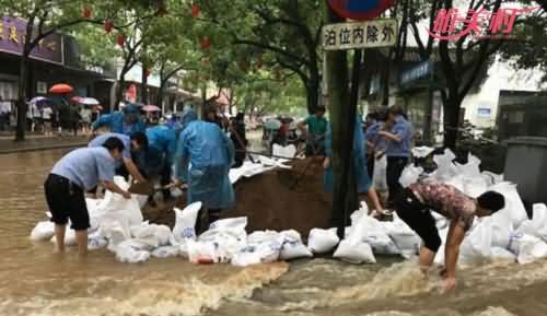 浙江兰溪洪水退却