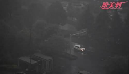云南腾冲突降暴雨 云南腾冲突降暴雨
