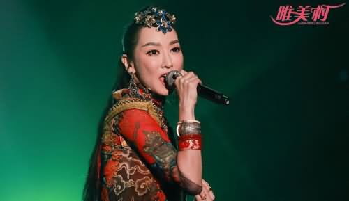 萨顶顶年龄