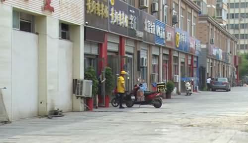 无业人员吃霸王餐