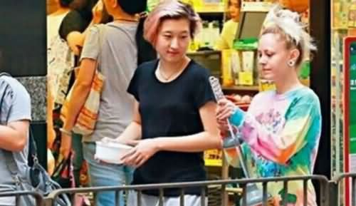 成龙私下看过小龙女