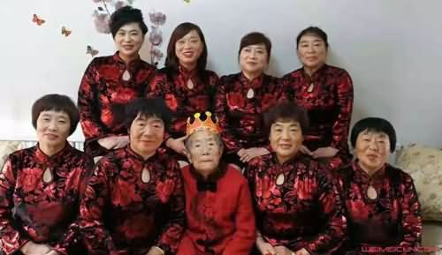 88岁老太成网红