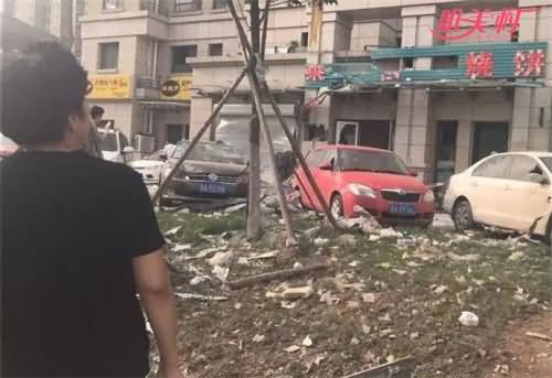 济南酒楼发生爆炸
