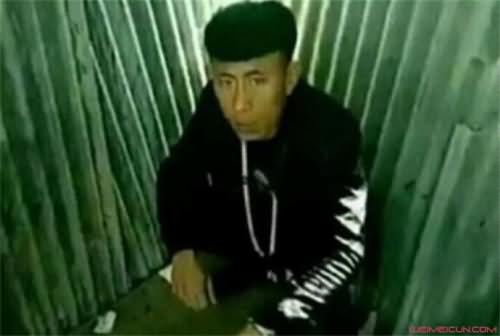 岛市老八第二次吃粑粑怎么回事