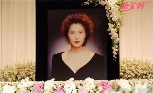 62岁气质女星猝死家中