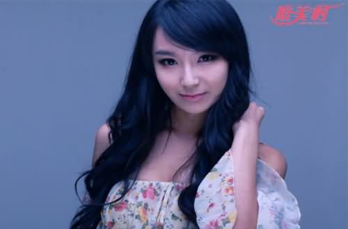 非诚勿扰女嘉宾梁爽美照