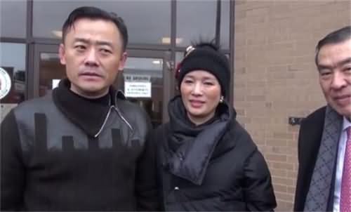 周立波胡洁夫妇近照