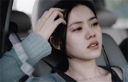 倒追小伙被当保姆很委屈