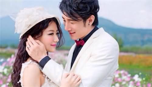 白冰丁一婚纱照