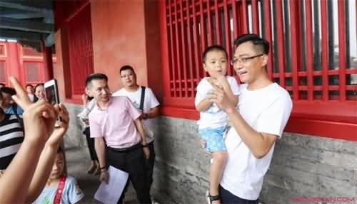 网友故宫偶遇刘烨