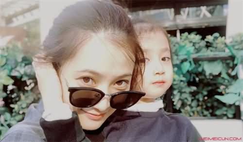 隋俊波与女儿的合影 隋俊波与女儿的合影