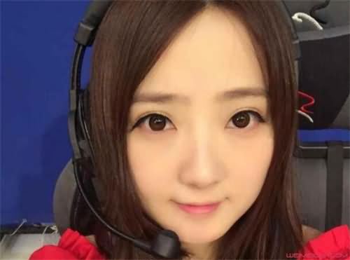 翟纯婧现在做什么