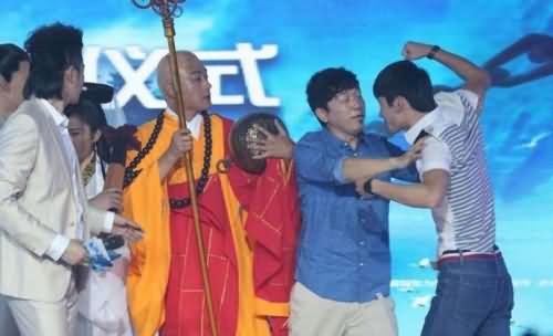 刘芮麟为什么打佟大为 刘芮麟为什么打佟大为