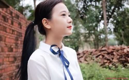 诗如雅创始人谁帮了她