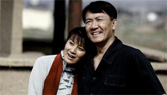 史兰芽李幼斌本色出演模范夫妻