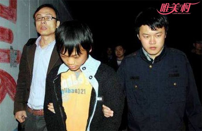 女子家门口被害