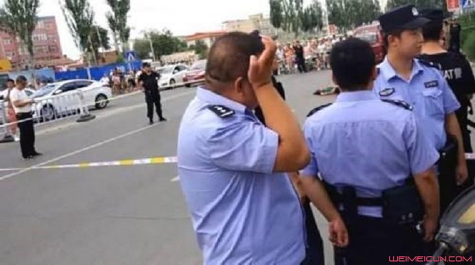 两幼童被推坠亡 两幼童被推坠亡