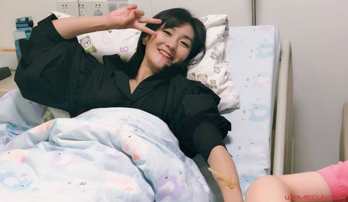 谢娜卧病在床卖萌 谢娜卧病在床卖萌