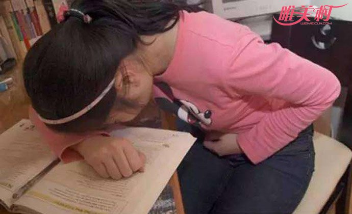 吃宵夜后只吐不泻得肠癌 吃宵夜后只吐不泻得肠癌