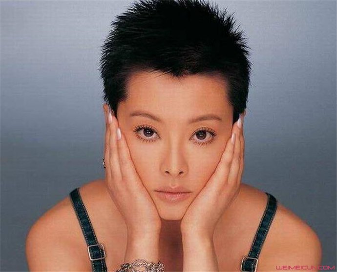 袁立为什么这么落魄 袁立为什么这么落魄