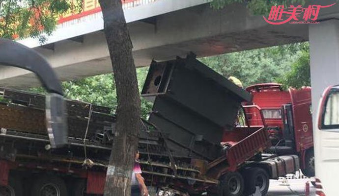 北京大货车卡桥 北京大货车卡桥