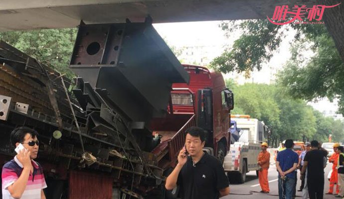 北京大货车卡桥 北京大货车卡桥