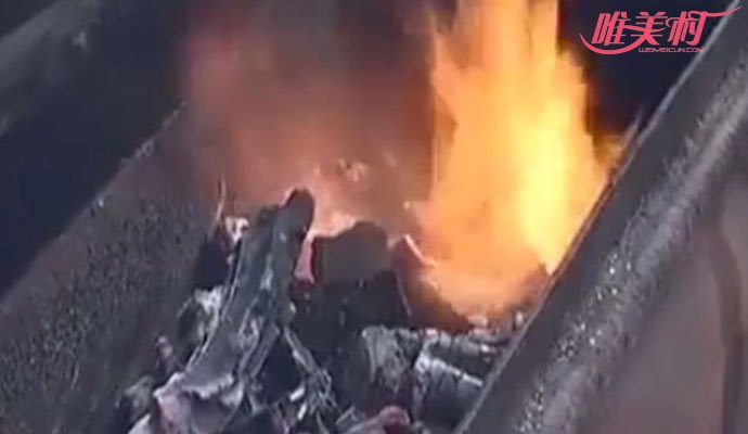 烧烤倒酒精引爆燃 烧烤倒酒精引爆燃