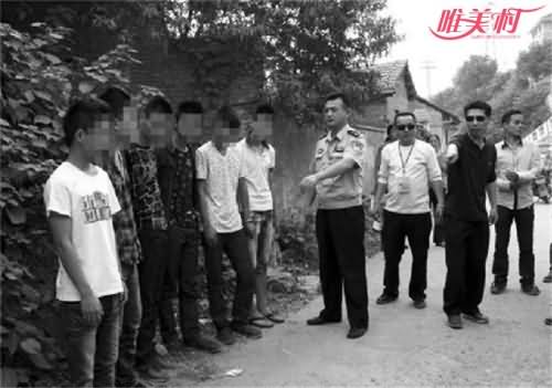 少年疯狂抢劫