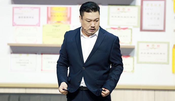 贾冰的老婆是李丽丽吗