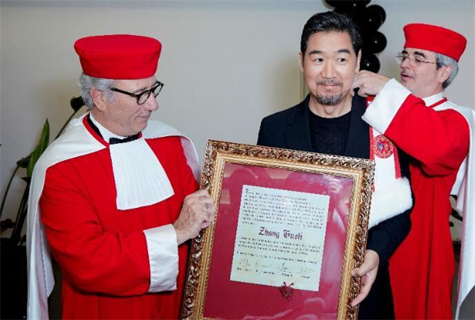 张国立喜获授勋 张国立喜获授勋