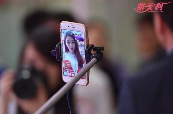 女副县长成网红