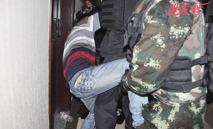 男子持刀挟持女友弟弟 男子持刀挟持女友弟弟