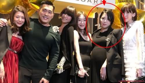 陶喆晒妻子孕肚照 陶喆晒妻子孕肚照