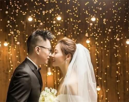 魏秋月今日大婚