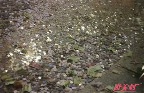 雷峰塔变金银岛 雷峰塔变金银岛