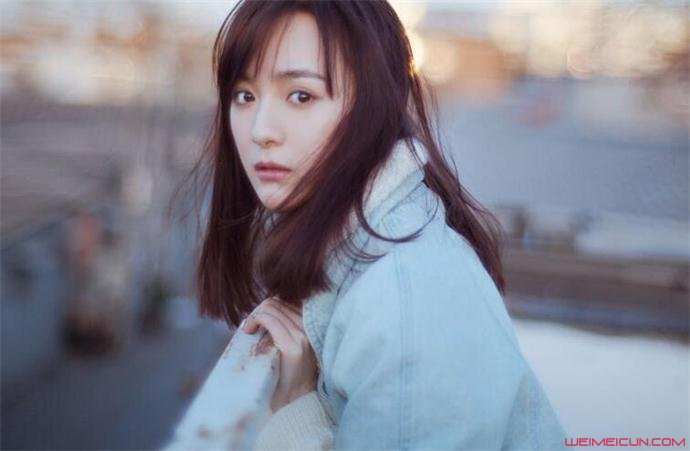 李依伊个人资料