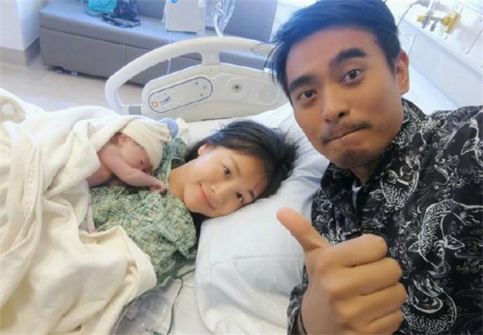 陈龙章龄之二胎儿子出生 陈龙章龄之二胎儿子出生