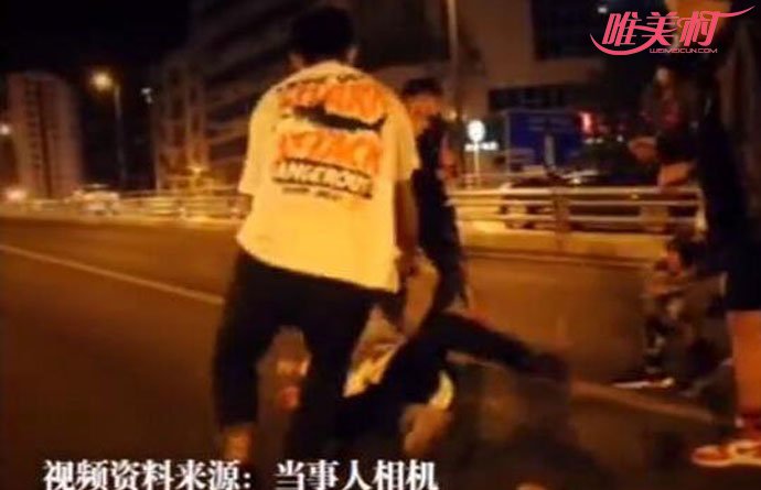 未成年持械拍网红 未成年持械拍网红