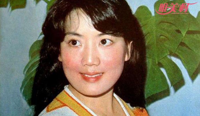 演员李秀明