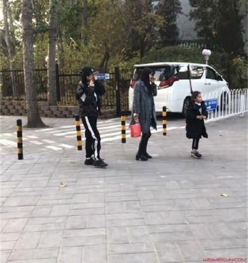 李小璐母女 李小璐母女