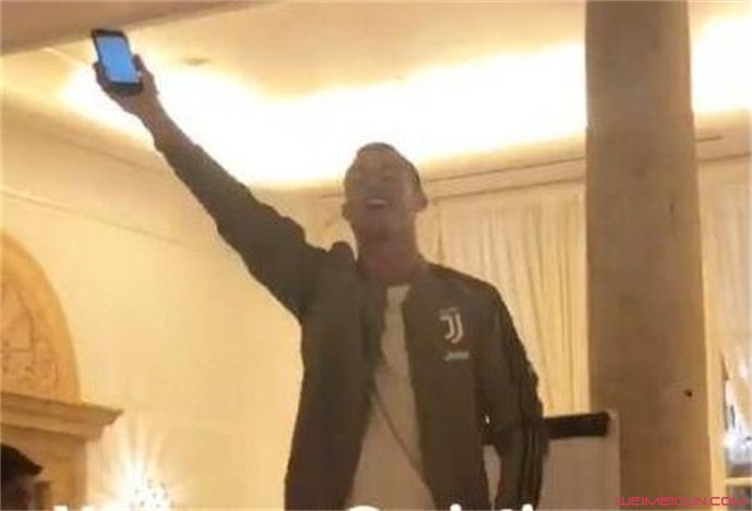 C罗献唱 C罗献唱