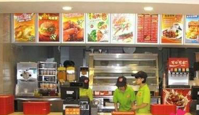 学生合伙开快餐店