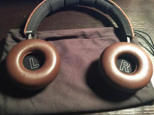 耳机上的l和r是什么意