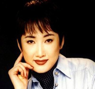 成方圆简历年龄 经历两次的婚姻两任老公分别是谁