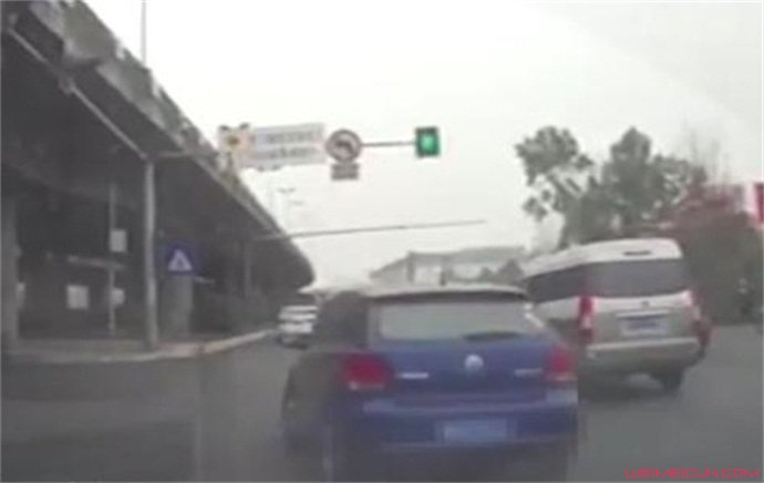 26秒别车8次 26秒别车8次